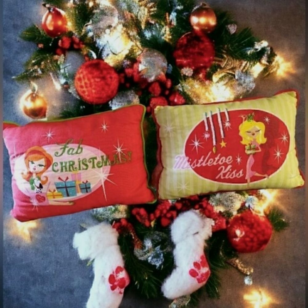 2  RETRO PILLOWS 1950's Inspired  OBLONG Rectangle VINTAGE 18" X 1"